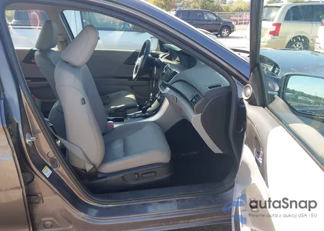 2013 Honda Accord Ex-L from USA, damaged, VIN 1HGCR2F84DA197137